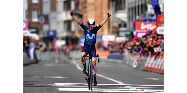 Van Vleuten indtager scenen for sejren