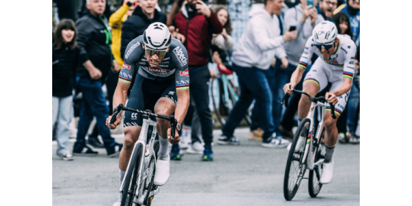 Mathieu van der Poels legendariske øjeblik i Milano-Sanremo