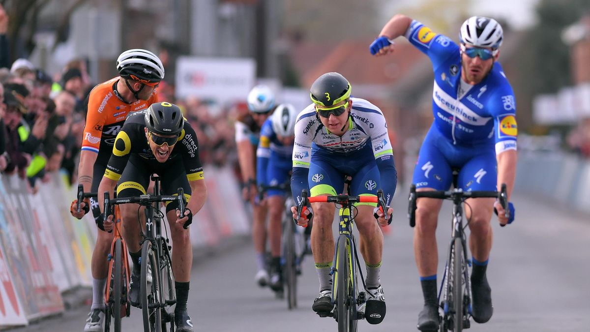 Florian Sénéchal uretfærdighed sprøjtet med urin på Paris-Roubaix